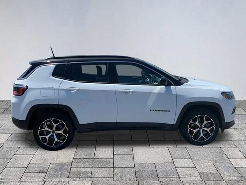 Used 2025 Jeep Compass Limited AWD/4WD image 8