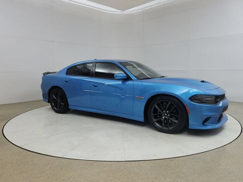 Used 2019 Dodge Charger Scat Pack RWD image 8