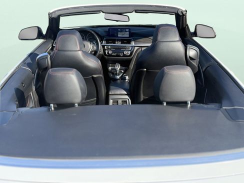 Used 2020 BMW 430i Convertible w/ Convenience Package image 42