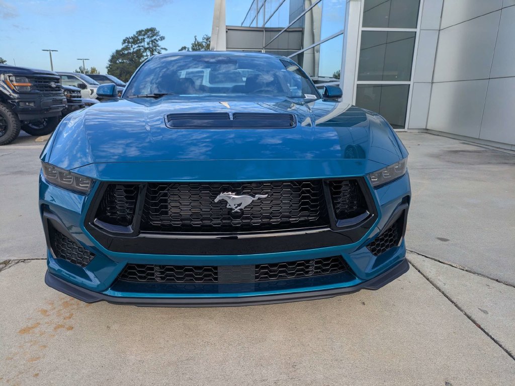 New 2026 Ford Mustang GT Premium w/ GT Performance Package RWD image 8