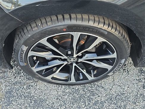 Used 2018 Toyota Corolla SE image 8