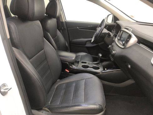 Used 2016 Kia Sorento SX image 21