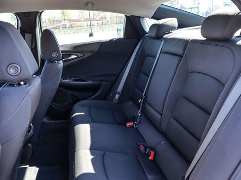 Used 2022 Chevrolet Malibu LT image 28