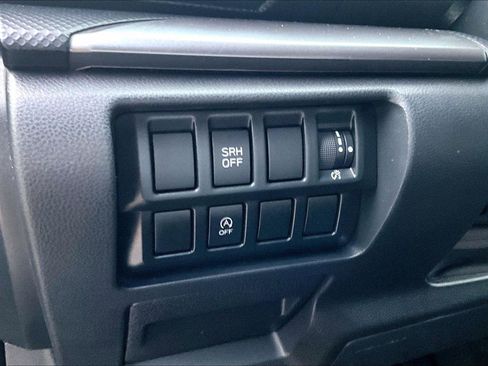 Used 2021 Subaru Forester Premium image 29