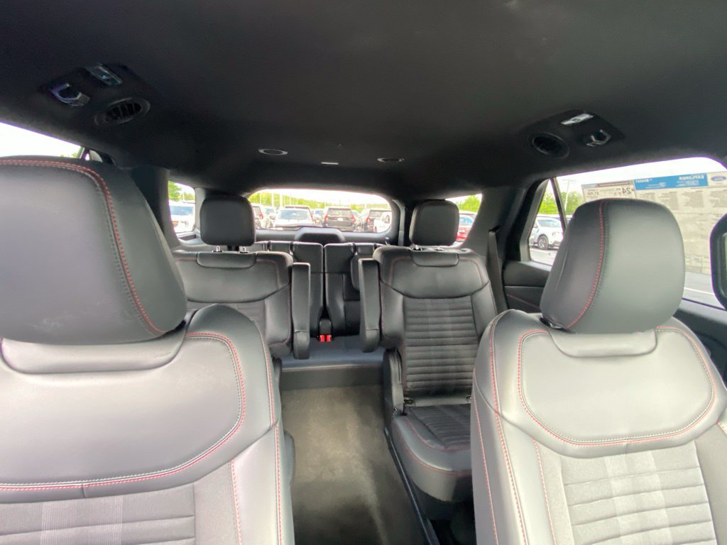 New 2026 Ford Explorer ST-Line w/ ST-Line Street Pack RWD image 28