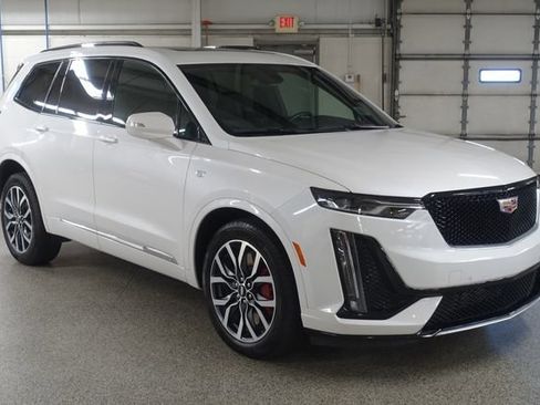 Used 2024 Cadillac XT6 Sport w/ LPO, Floor Liner Package AWD/4WD image 1