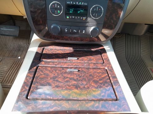 Used 2012 GMC Yukon Denali AWD/4WD image 25