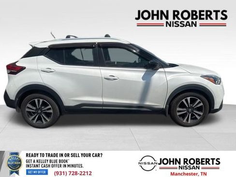 Used 2019 Nissan Kicks SR w/ SR Premium Package image 7