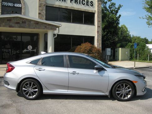 Used 2021 Honda Civic EX image 8