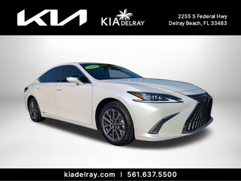 Used 2022 Lexus ES 300h image 1