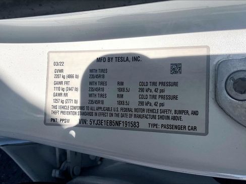 Used 2022 Tesla Model 3 Long Range AWD/4WD image 30