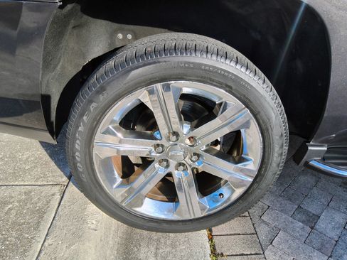 Used 2016 Cadillac Escalade Luxury AWD/4WD image 49
