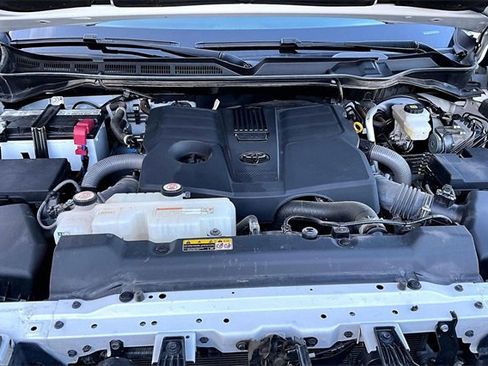 Used 2024 Toyota Tundra SR5 image 31