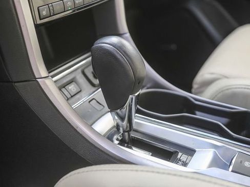 Used 2022 Subaru Ascent Limited w/ Technology Package image 25