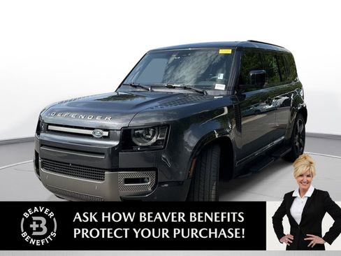 Used 2025 Land Rover Defender 110 X-Dynamic SE AWD/4WD image 1
