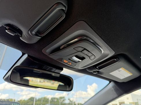 New 2025 Toyota Corolla SE image 27