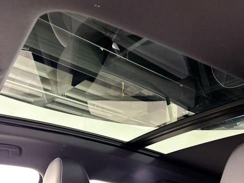 New 2026 Volkswagen Tiguan SEL R-Line image 19