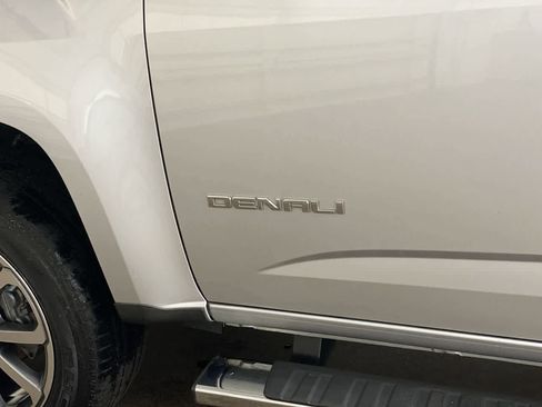 Used 2018 GMC Canyon Denali image 10