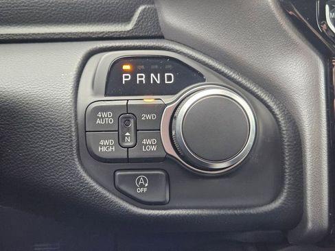 New 2026 RAM 1500 4x4 Crew Cab image 30