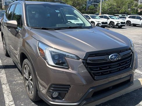 Used 2022 Subaru Forester Limited w/ Popular Package #3 AWD/4WD image 5