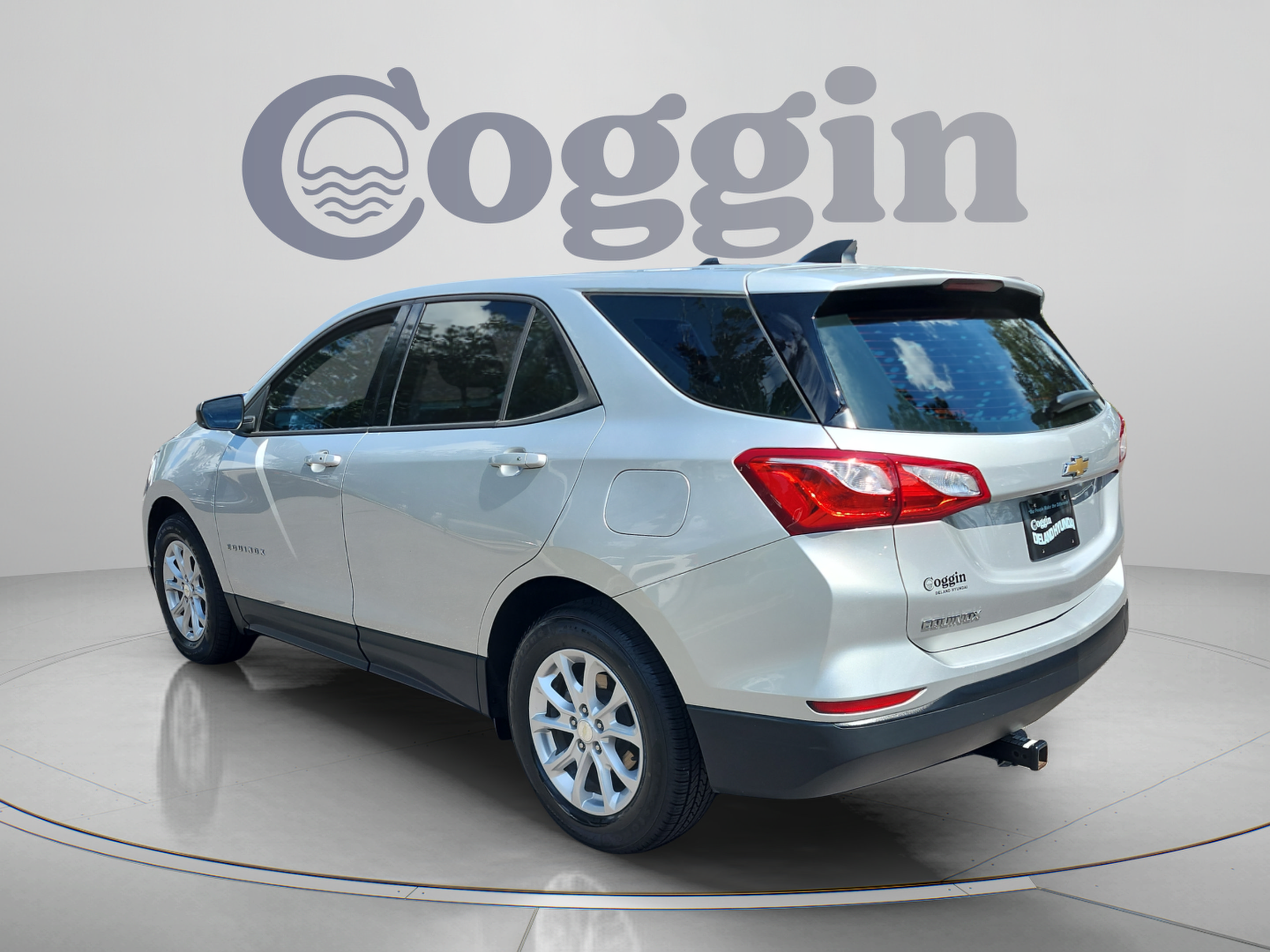 Used 2019 Chevrolet Equinox LS FWD image 3
