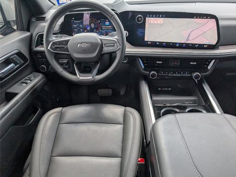 Used 2025 Chevrolet Tahoe Z71 w/ Z71 Off-Road Package AWD/4WD image 27