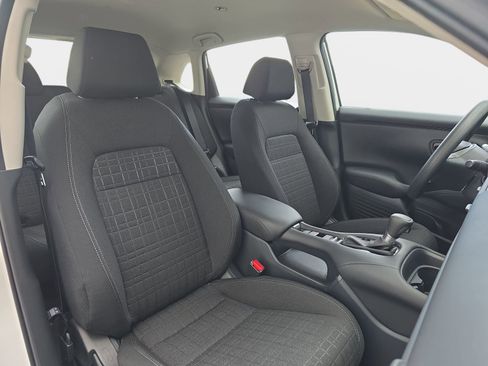 Certified 2025 Honda HR-V LX image 12