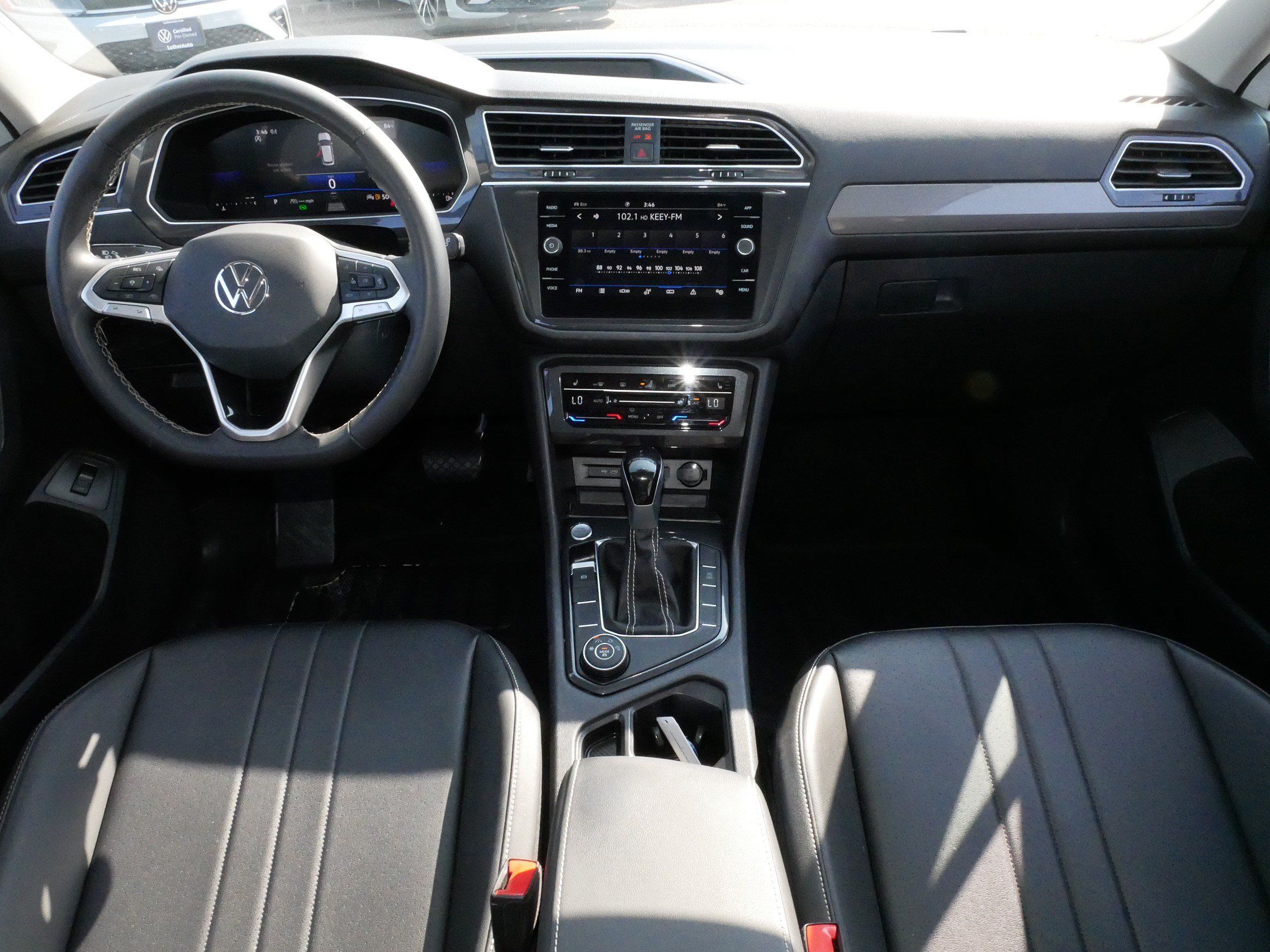 Certified 2024 Volkswagen Tiguan SE AWD/4WD image 10
