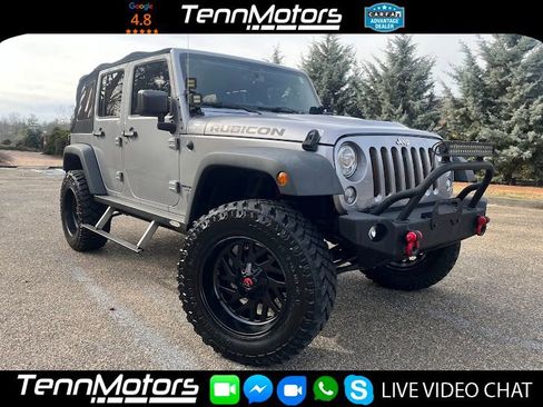 Used 2017 Jeep Wrangler Unlimited Rubicon w/ Connectivity Group image 3