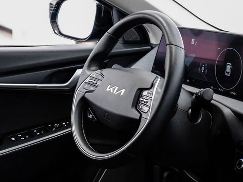 Used 2023 Kia EV6 Wind AWD/4WD image 14
