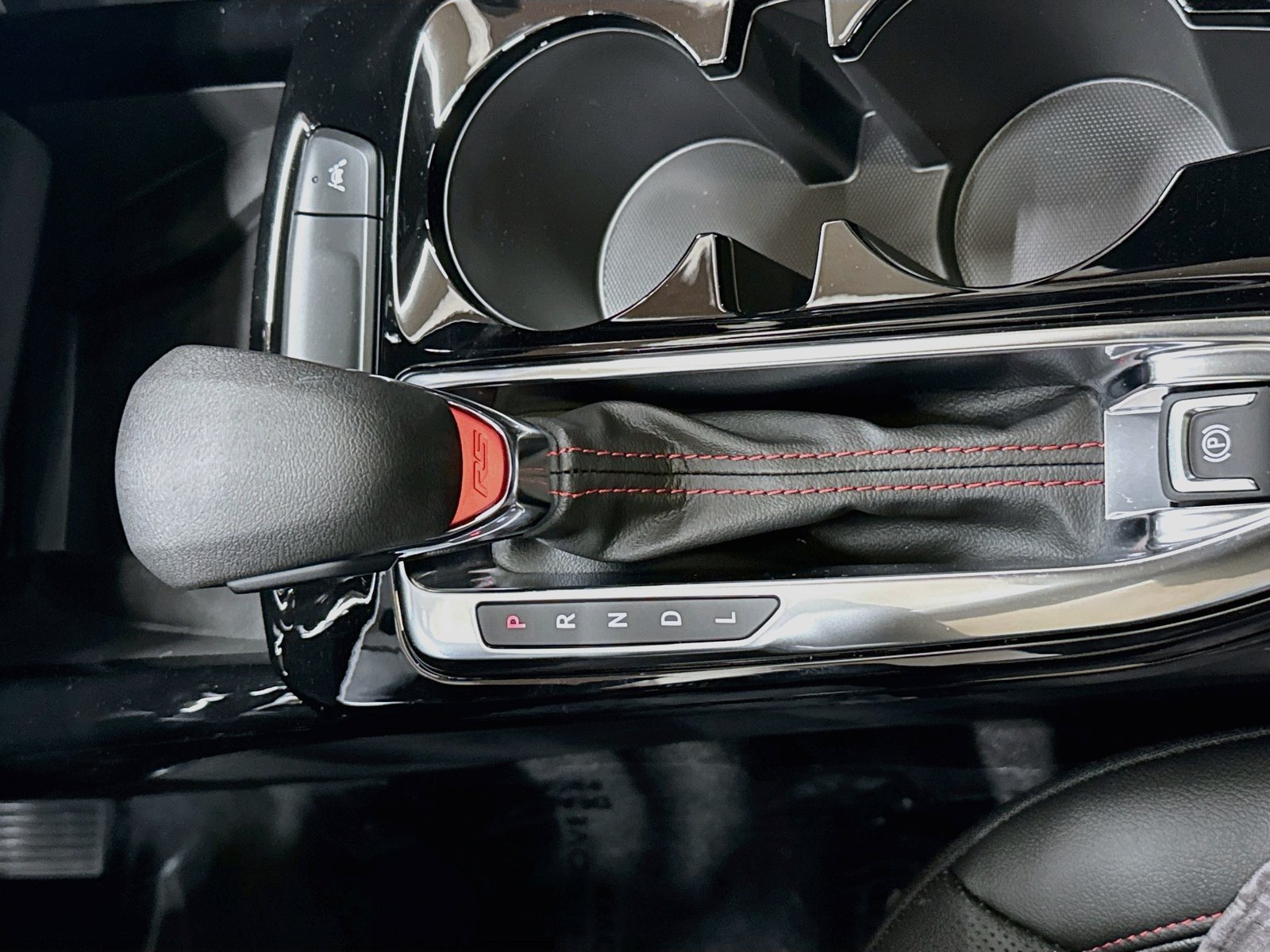 New 2026 Chevrolet Trax RS w/ Sunroof Package FWD image 20