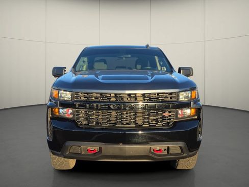 Used 2021 Chevrolet Silverado 1500 Custom Trail Boss w/ LPO, Dark Essentials Package AWD/4WD image 2
