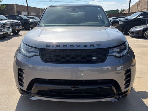 Used 2024 Land Rover Discovery Dynamic SE AWD/4WD image 2