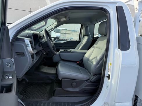 New 2026 Ford F250 XL w/ XL Chrome Package image 19