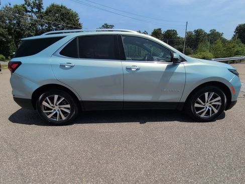Used 2022 Chevrolet Equinox Premier AWD/4WD image 8