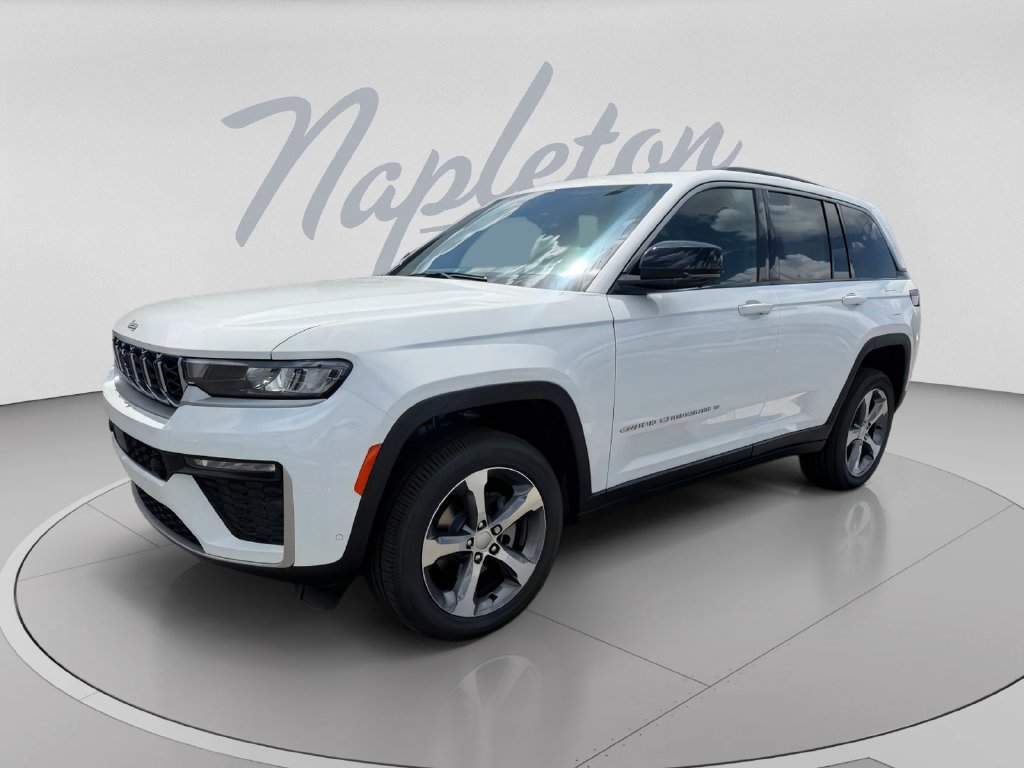 New 2026 Jeep Grand Cherokee Limited w/ Luxury Tech Group II AWD/4WD image 1