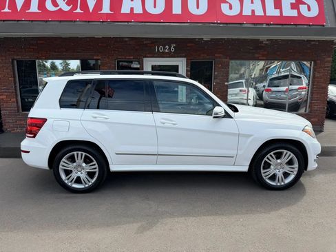 Used 2014 Mercedes-Benz GLK 350 4MATIC image 2