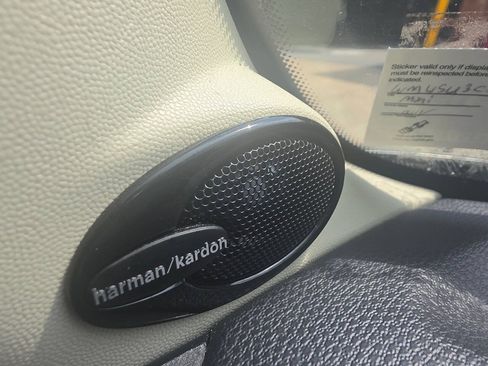 Used 2011 MINI Cooper Hardtop FWD image 30