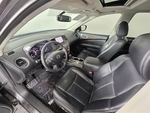 Used 2018 Nissan Pathfinder Platinum AWD/4WD image 34