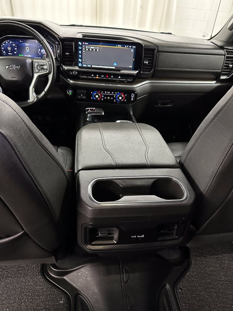 Used 2023 Chevrolet Silverado 1500 RST w/ Redline Edition AWD/4WD image 26