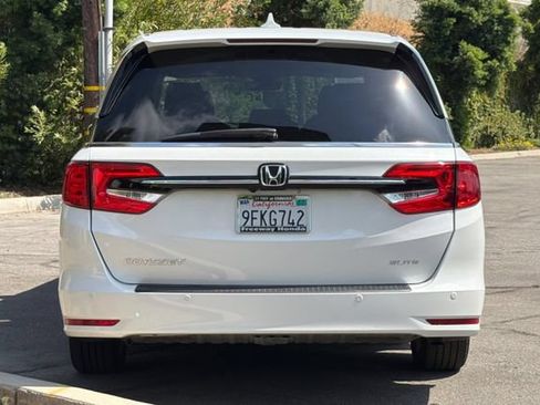 Certified 2023 Honda Odyssey Elite image 5