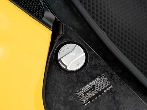 Used 2023 McLaren GT image 40