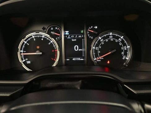 Used 2024 Toyota 4Runner TRD Off-Road image 13