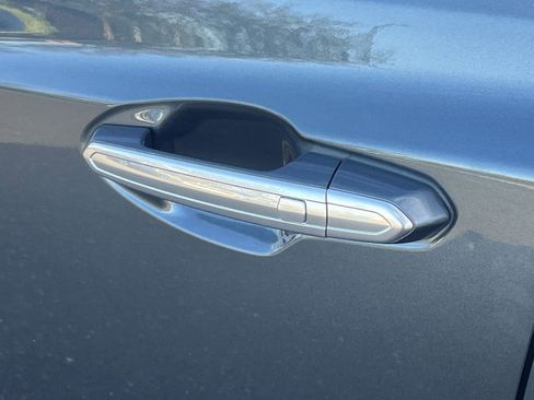 Used 2019 Cadillac XT5 Luxury image 36