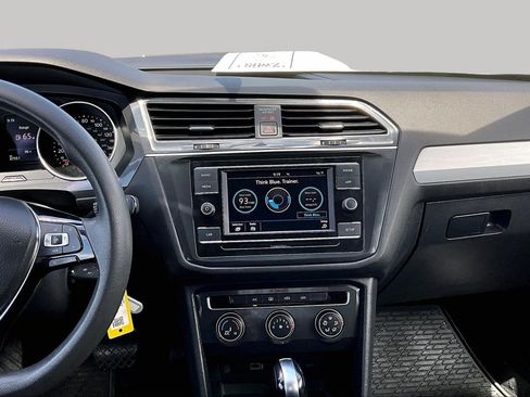 Used 2019 Volkswagen Tiguan S FWD image 6