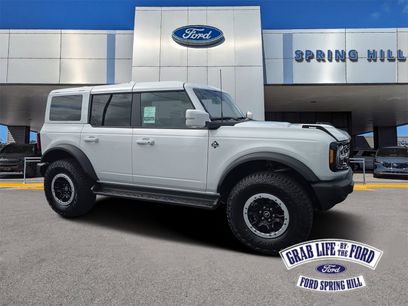 New 2025 Ford Bronco Outer Banks w/ Sasquatch Package