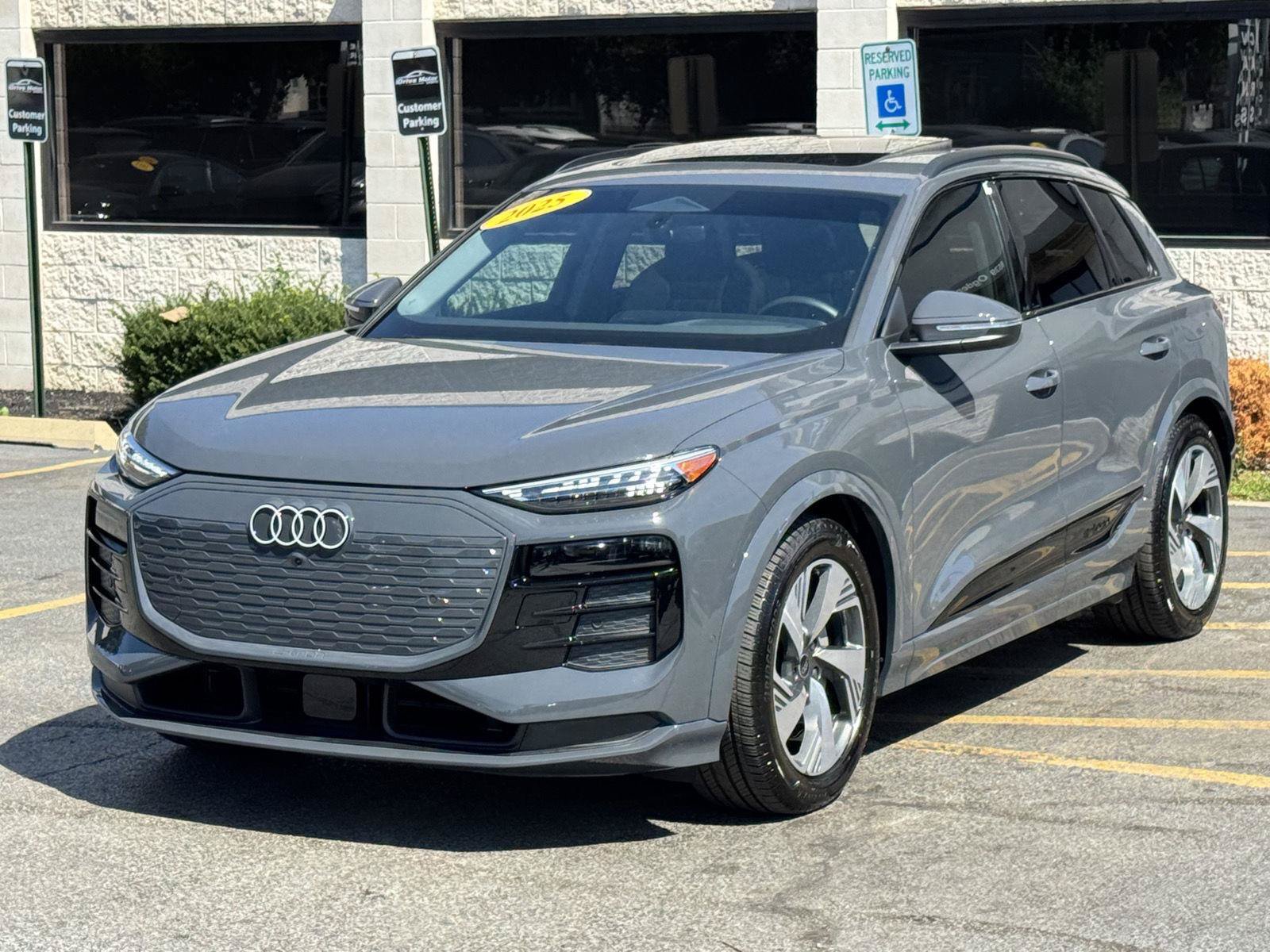 Used 2025 Audi Q6 e-tron Prestige w/ Black Warm Weather Package AWD/4WD image 18