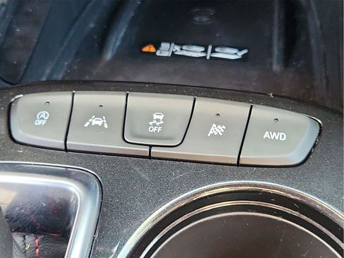 Used 2021 Chevrolet TrailBlazer RS w/ Technology Package image 23