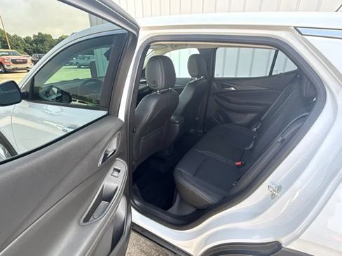Used 2025 Buick Encore GX Preferred FWD image 15