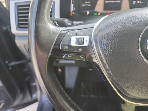 Used 2020 Volkswagen Atlas SEL R-Line image 21